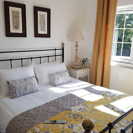 Bed and Breakfast Wisteria Haze Cranfield Exterior foto